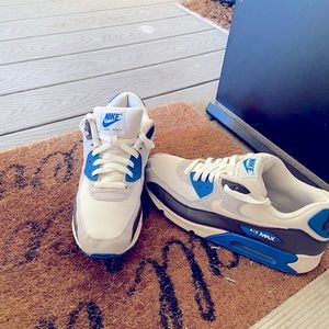 Nike Air Max 90